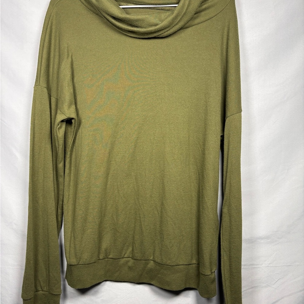 Beautiful Green Cowl Neck Sweater Size M